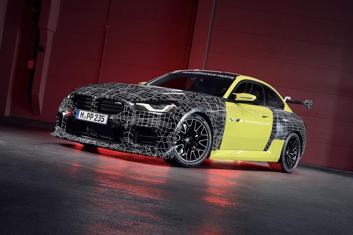 BMW M2 M Performance teaser 2025
