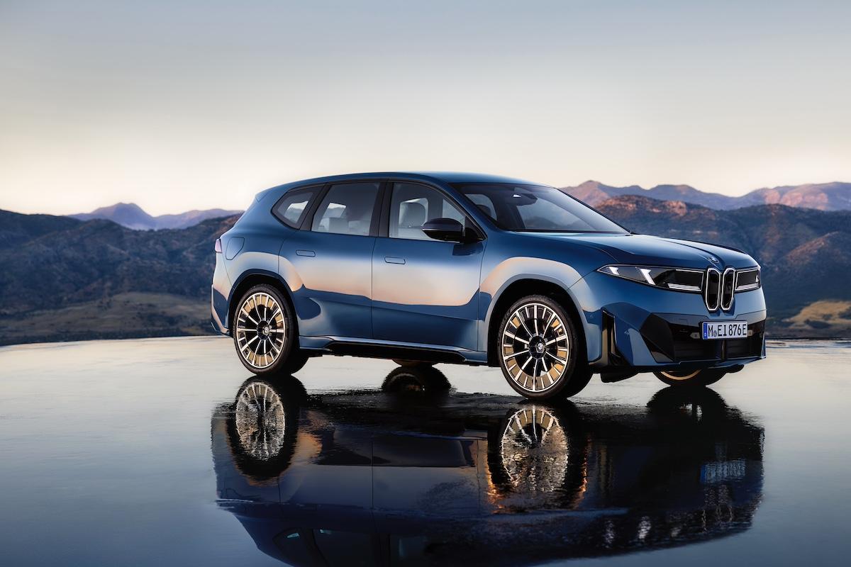 BMW iX3 2025