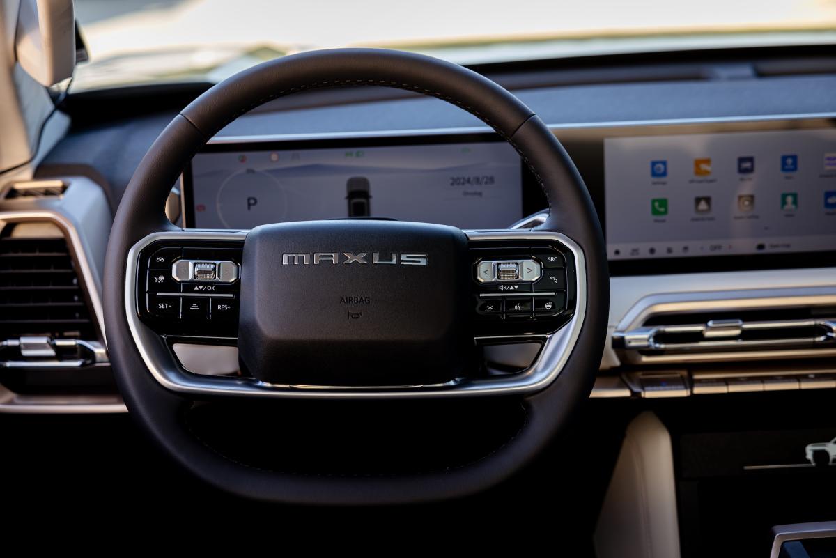 Maxus eTerron9 review test 2025