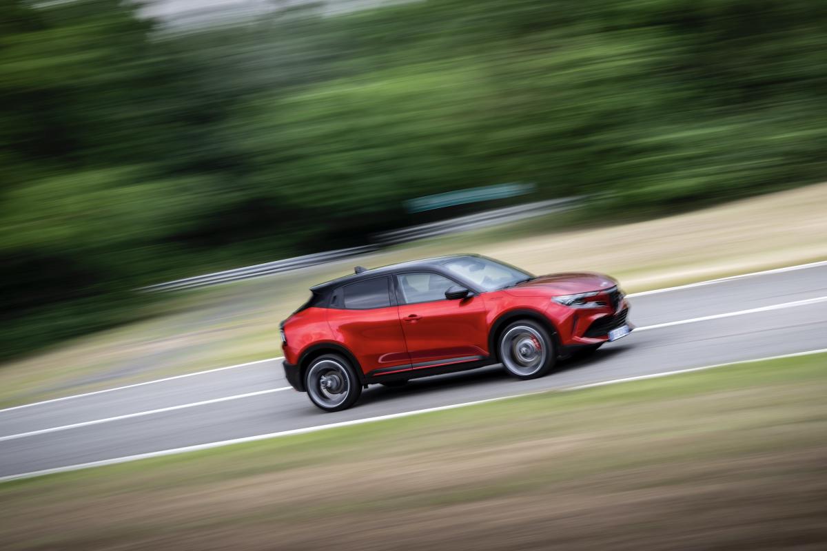 Alfa Romeo Junior Veloce test 2025