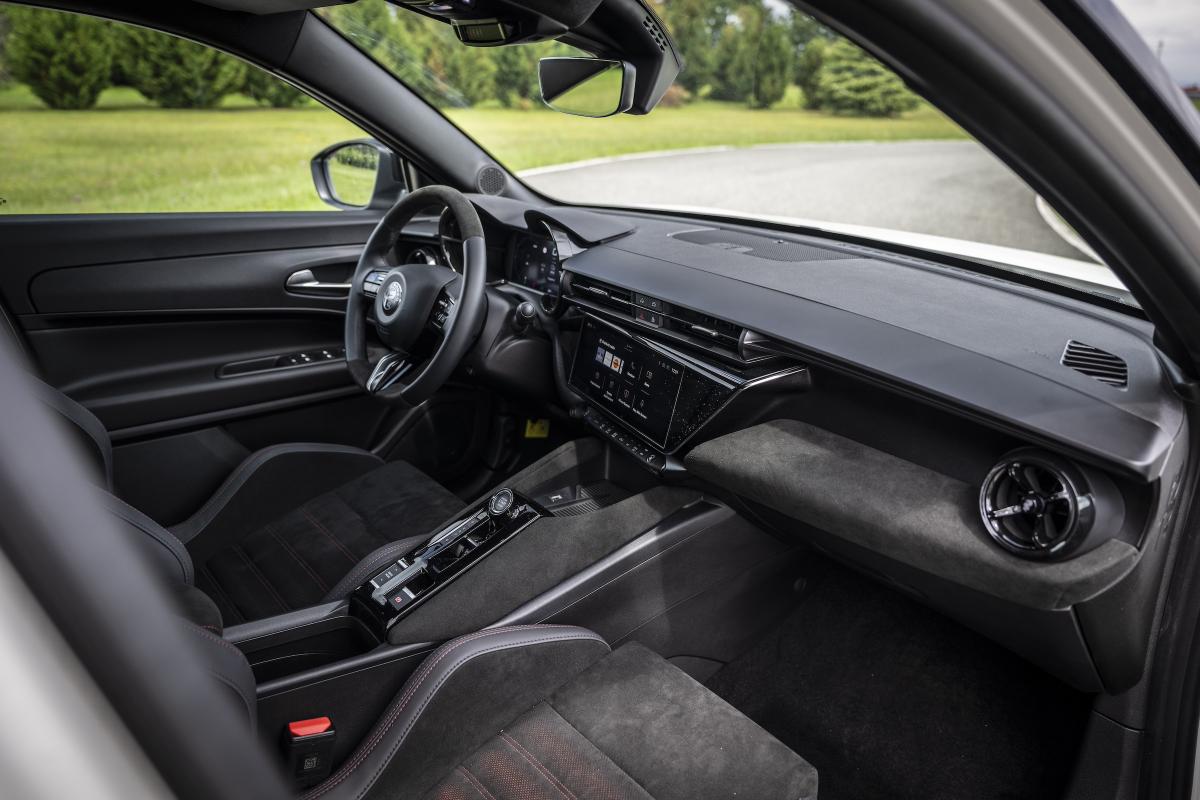 Alfa Romeo Junior Veloce test 2025