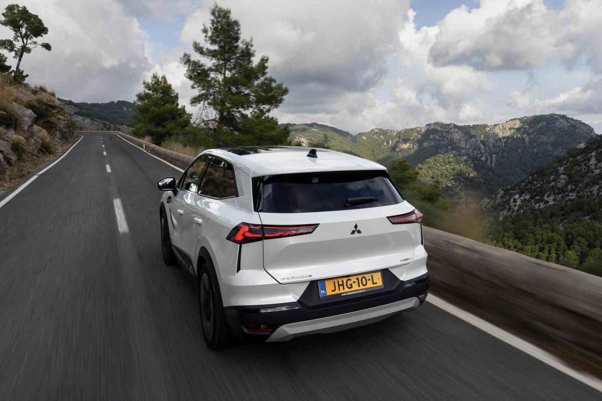 Mitsubishi Grandis test 2025