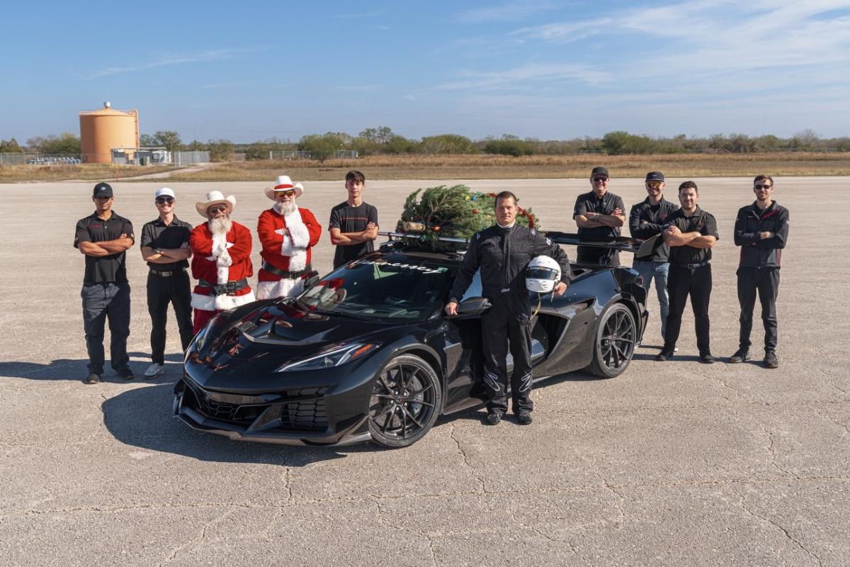 Hennessey Corvette kerstboom 2025