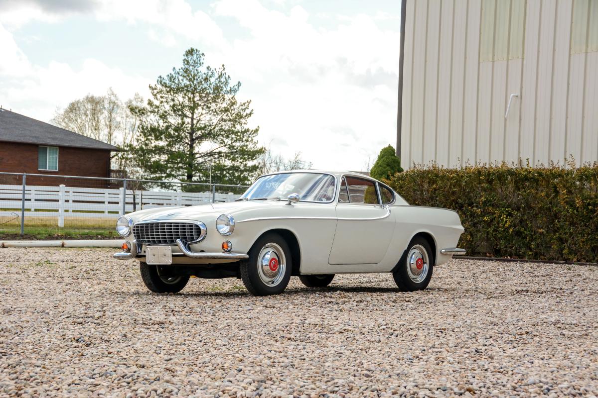 Volvo P1800