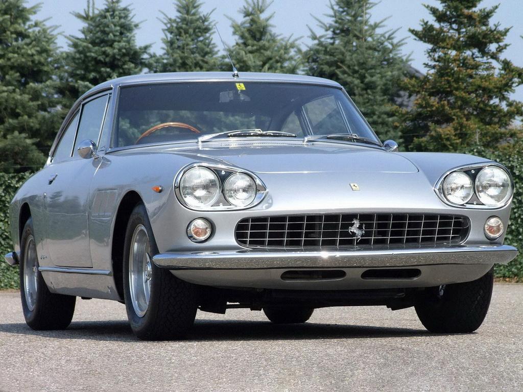 Ferrari 330 GT 2+2