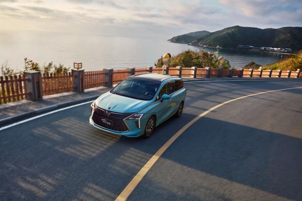 Forthing U-Tour PHEV