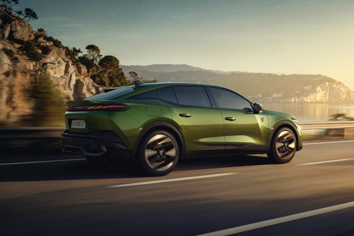 Peugeot 408 facelift 2026