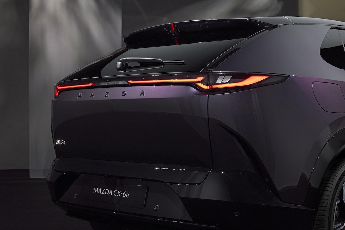 Mazda CX-6e 2026 