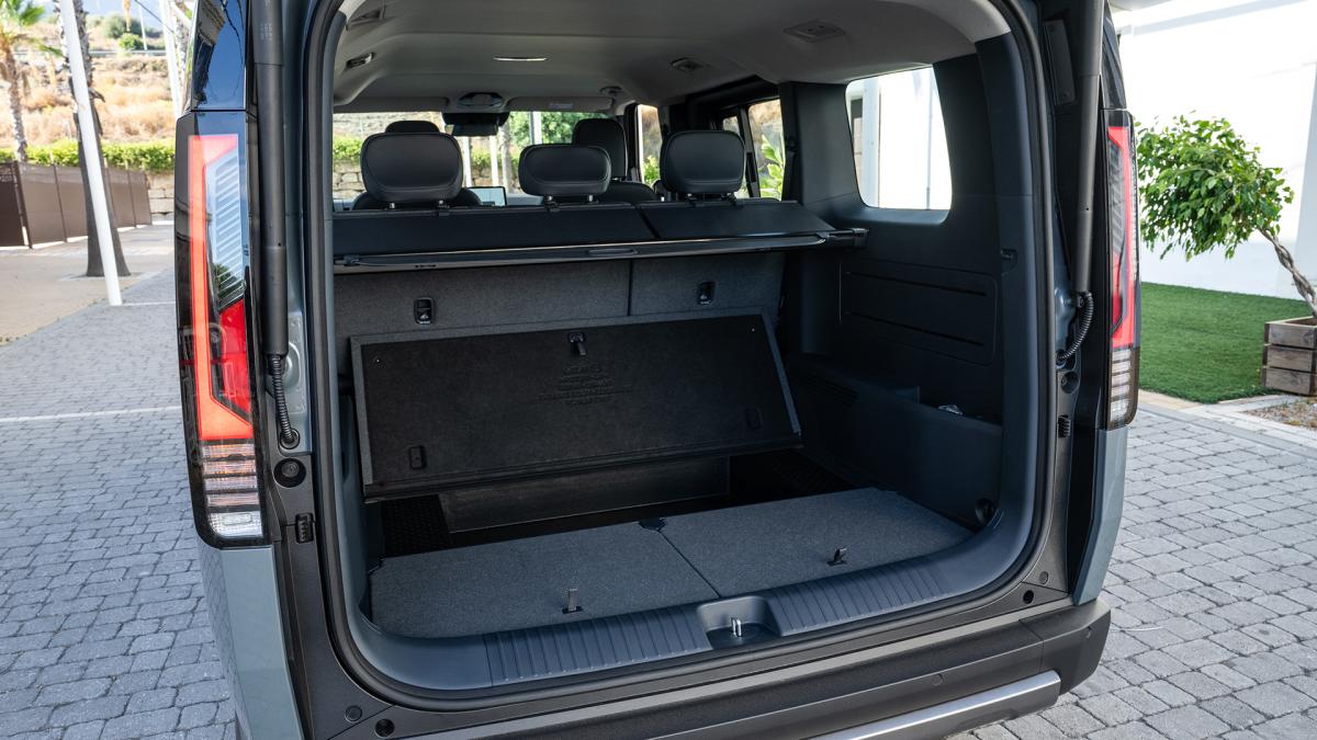 Kia PV5 Passenger