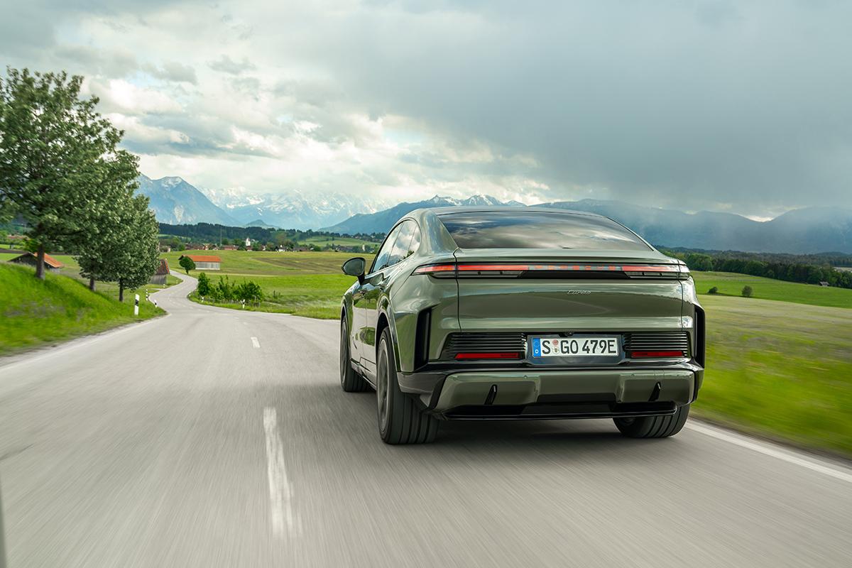First Drive : Porsche Cayenne Coupe Elecitrc (2026)