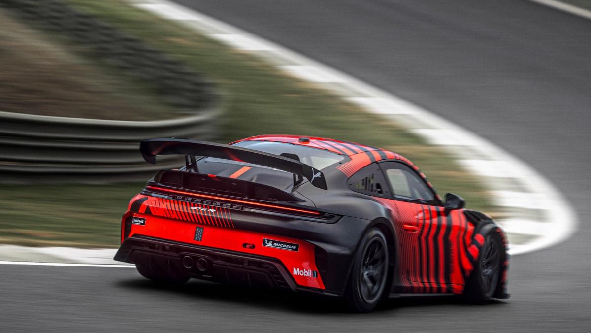 Porsche 911 GT4 R 2026