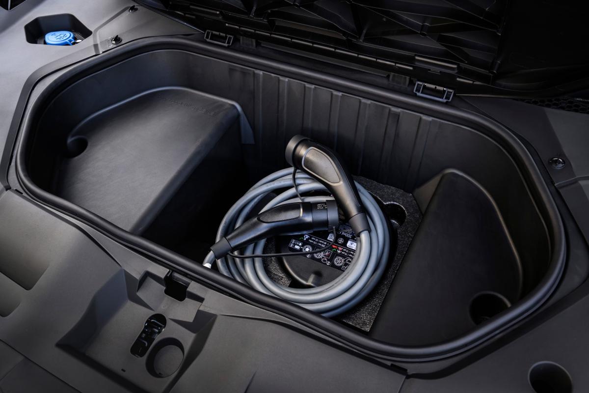 BMW iX3 50 xDrive test 2026