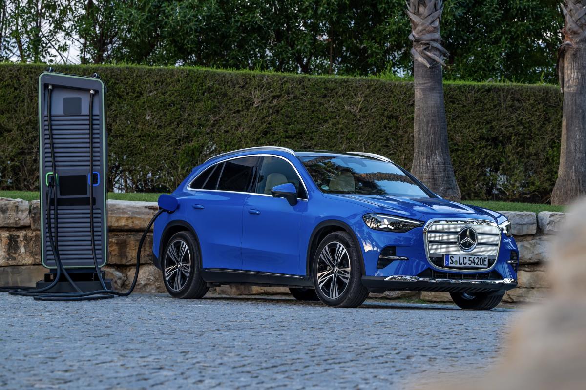 Test Mercedes GLC 400 EV 2026