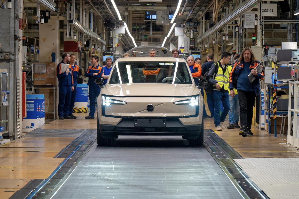 Volvo Car Gent 2028 Geely 2026