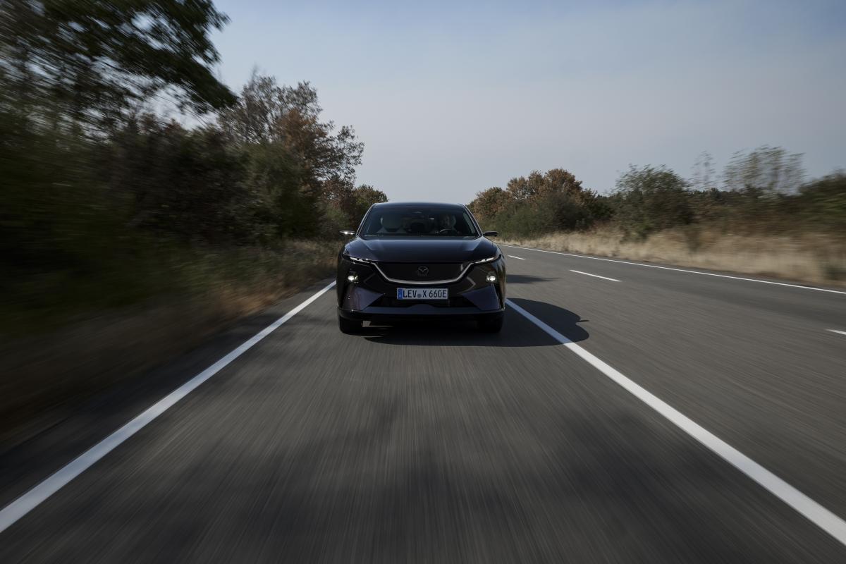 Mazda CX-6e test belgie info