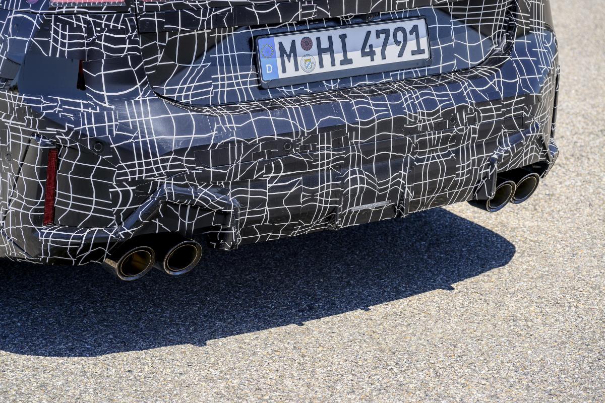 BMW M350 teaser 2026