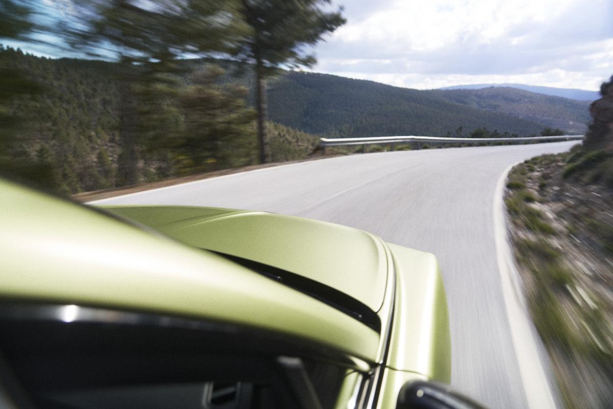 Bentley Torcal teaser 2026