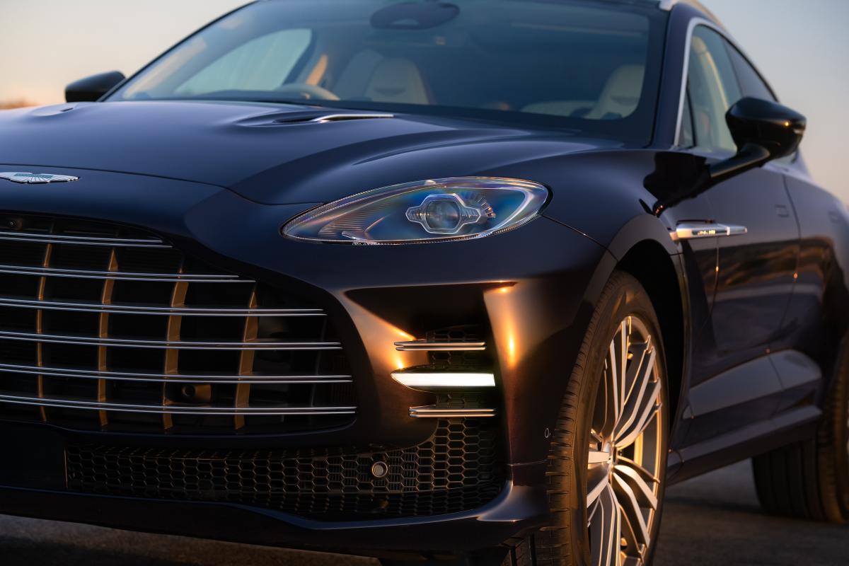 Aston_Martin_DBX_GT 2026