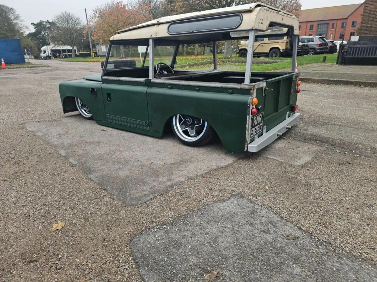 Land Rover Defender Low