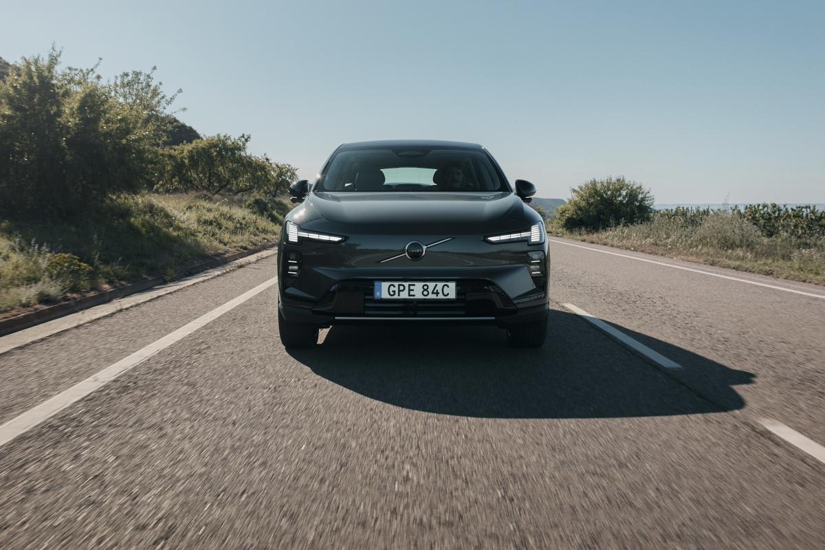 Volvo EX60 snelwegtest 2026
