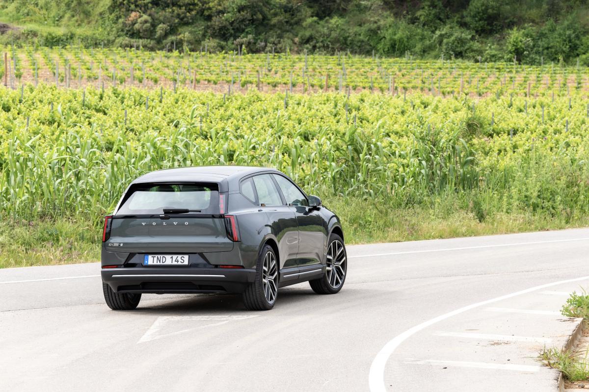 Volvo EX60 snelwegtest 2026