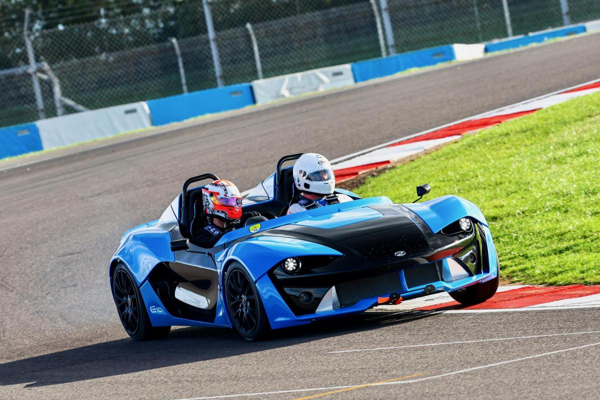 Zenos E10 2027
