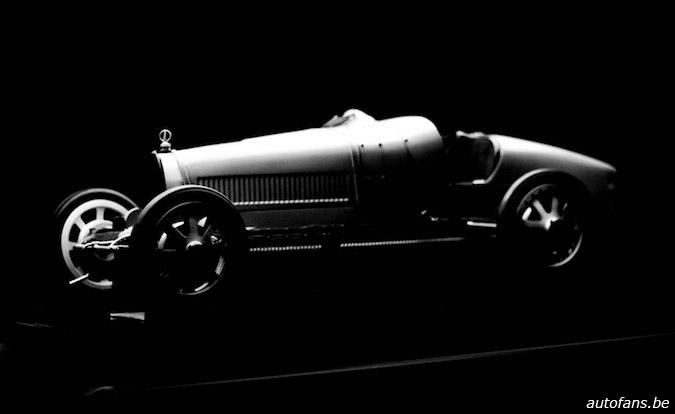 Bugatti-100-expo