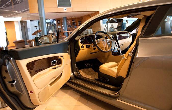 Bentley Flying start touring