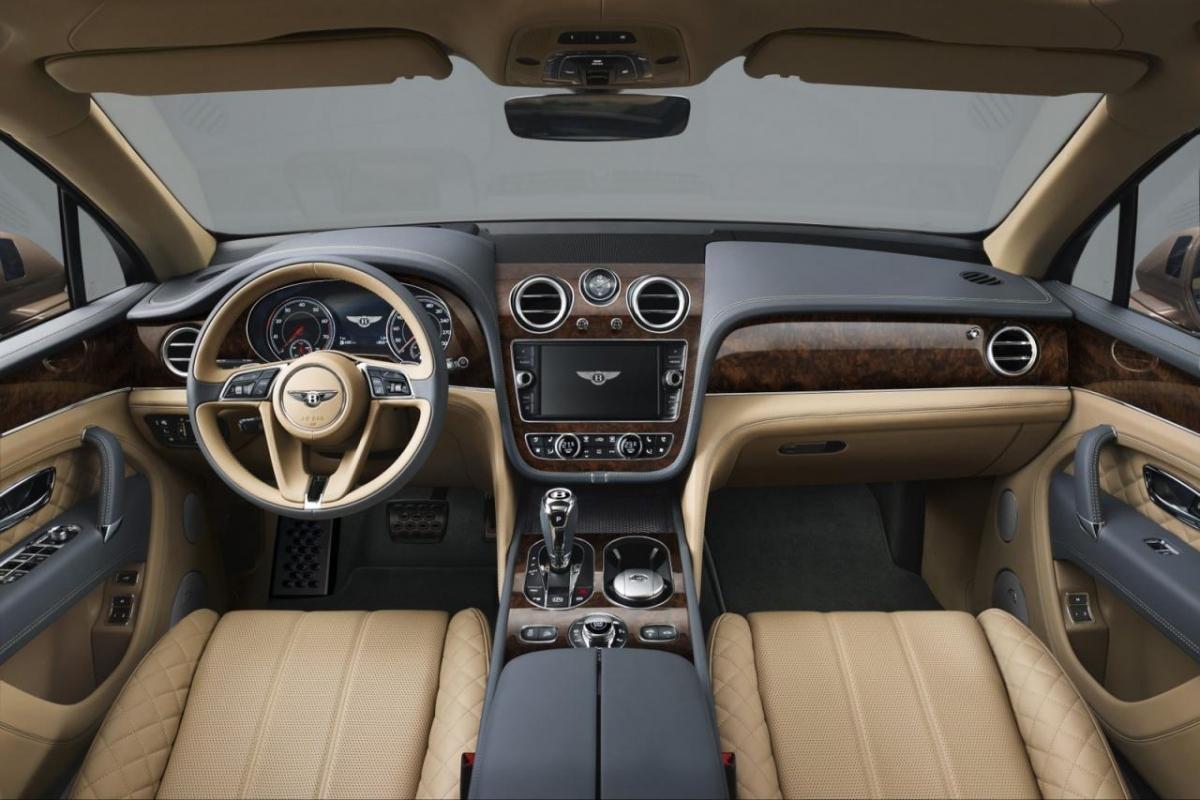 bentley-bentayga-2015