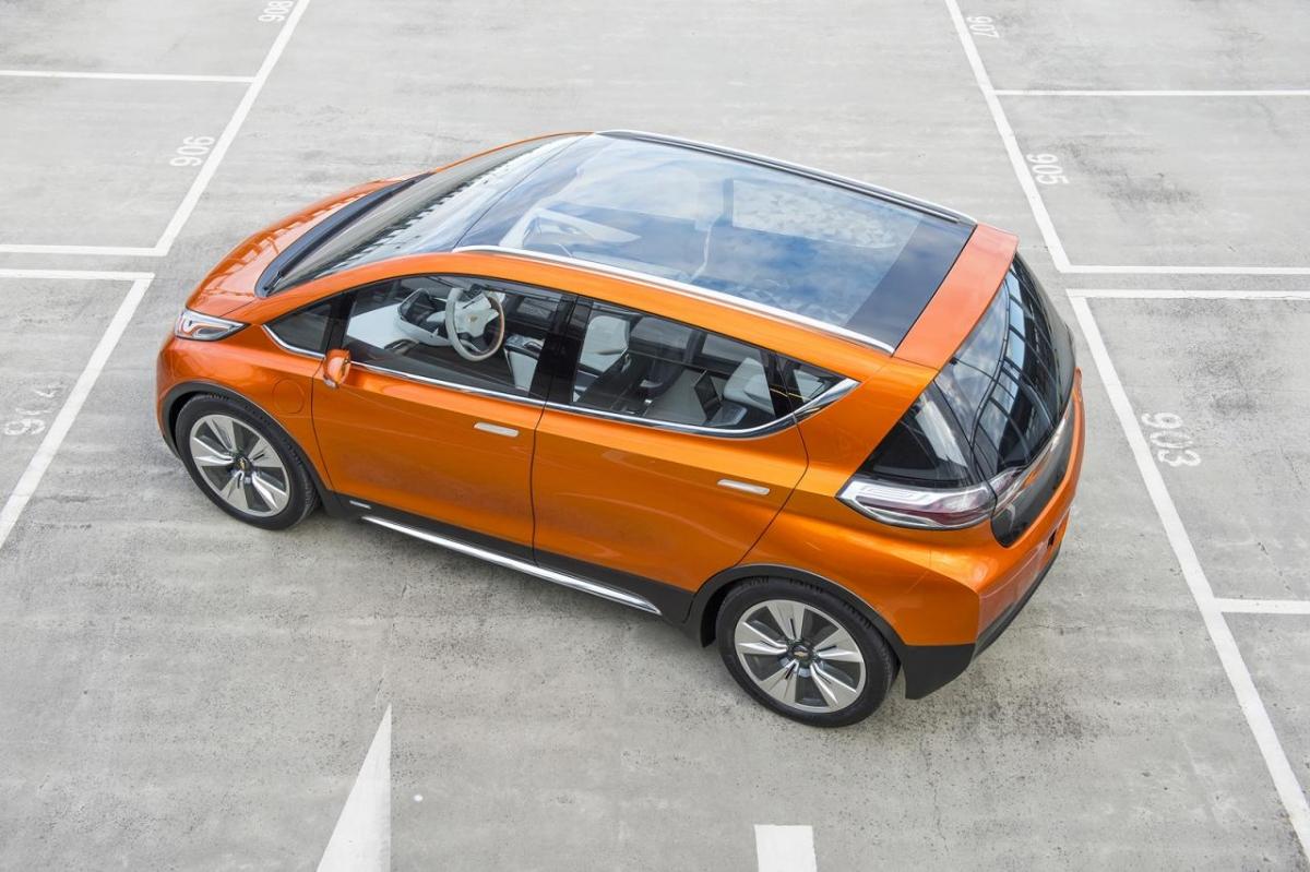 chevrolet-bolt-ev-concept_02