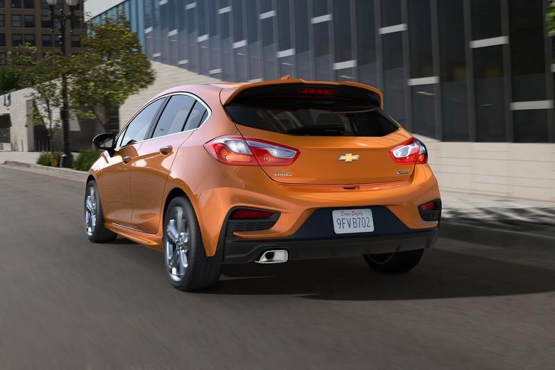 chevrolet-cruze-hatchback-2015