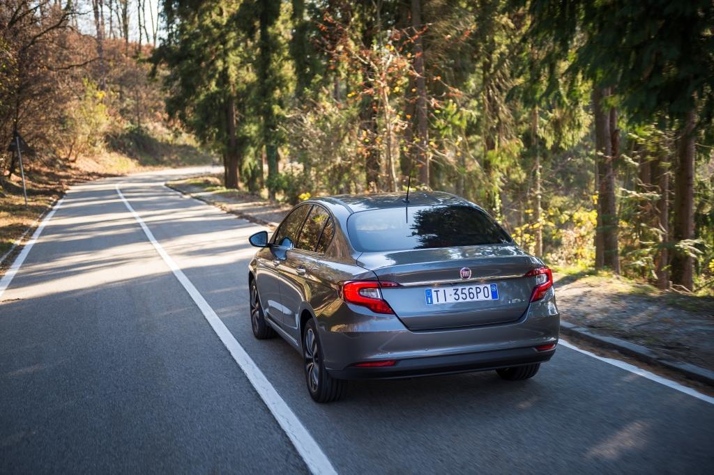 fiat-tipo-2015 fiat-tipo-2015