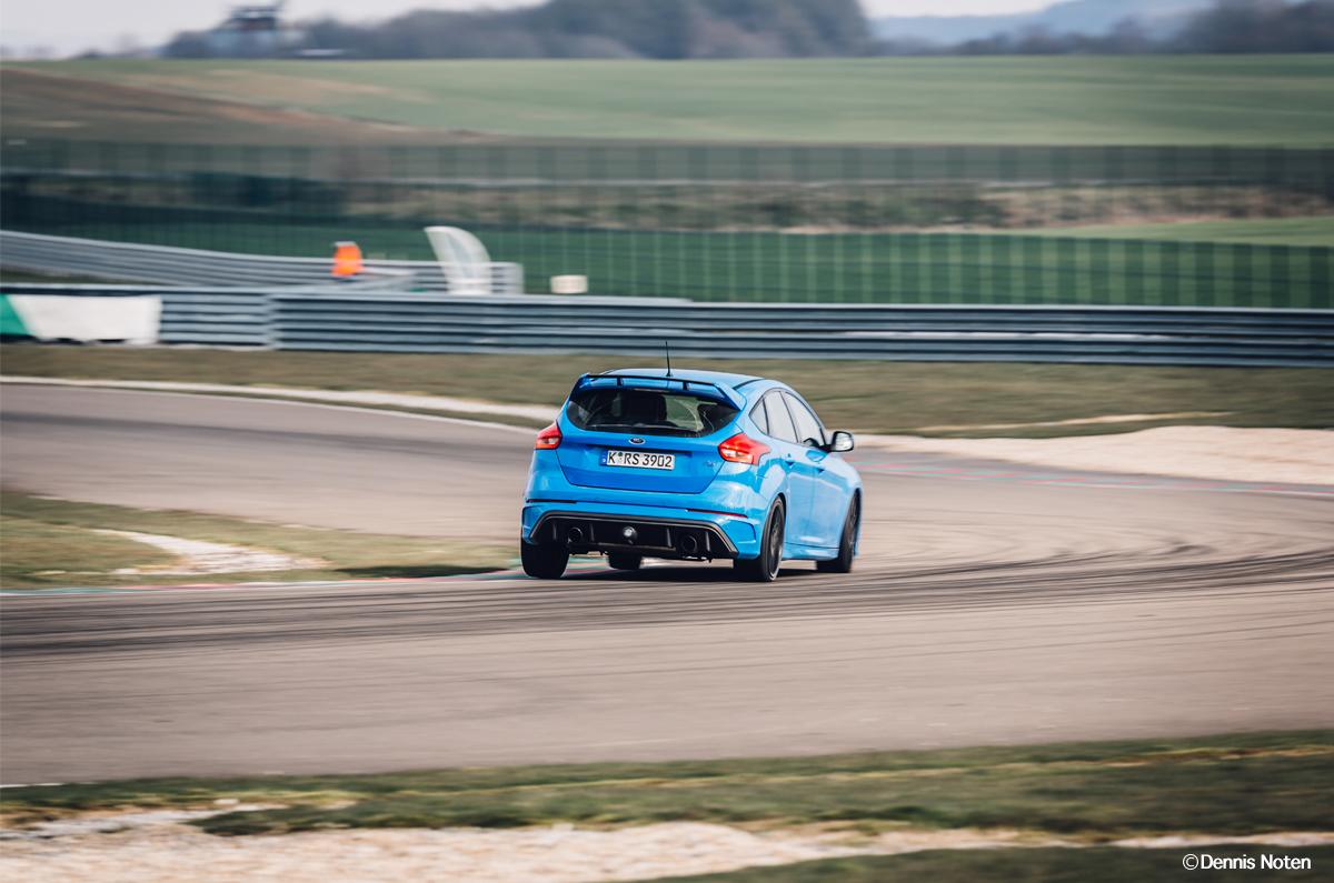 rijtest-ford-focus-rs-2016