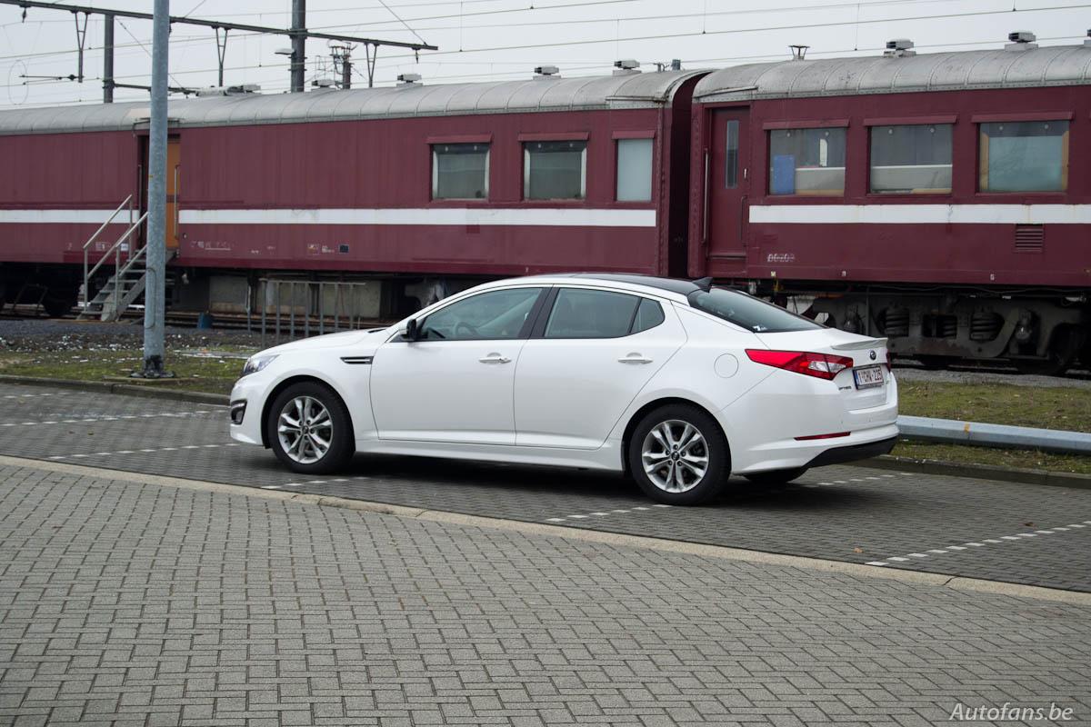 Rijtest: Kia Optima Hybrid