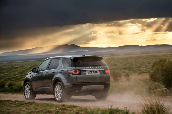 land-rover-discovery-sport-rijtest-2015