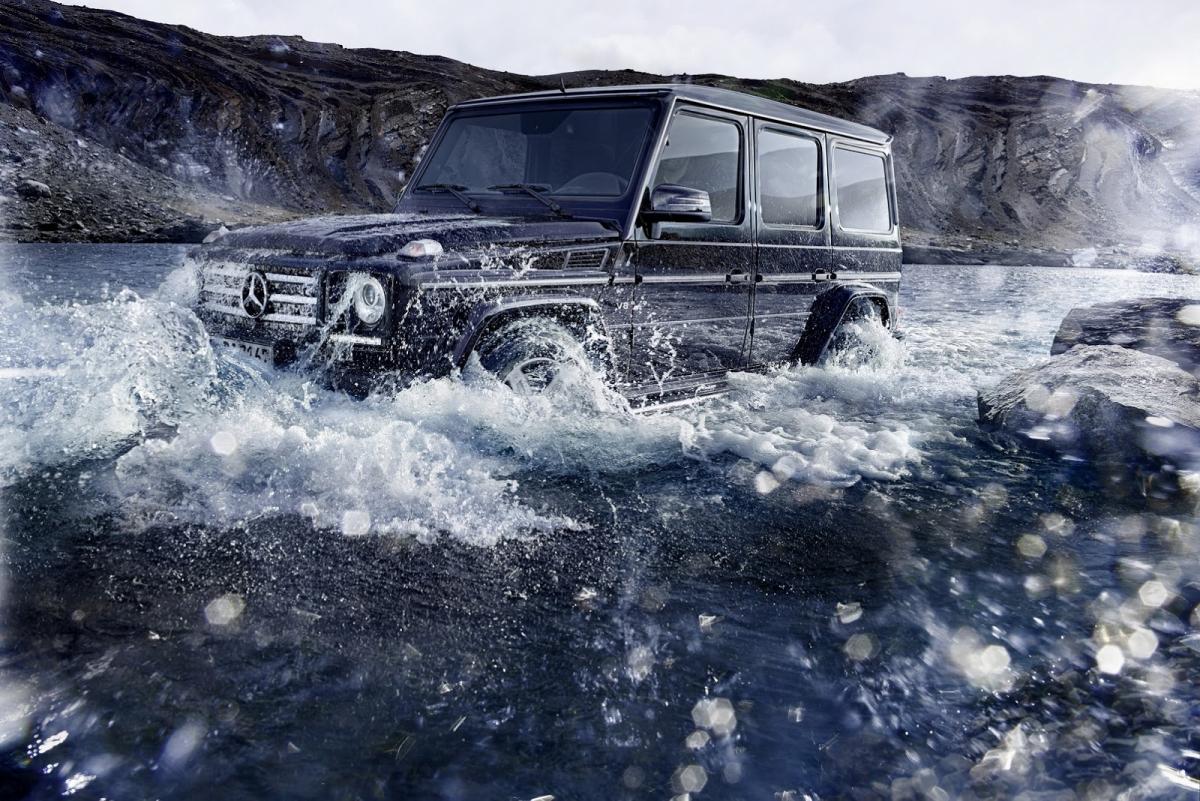 2016-mercedes-g-class-fl_01