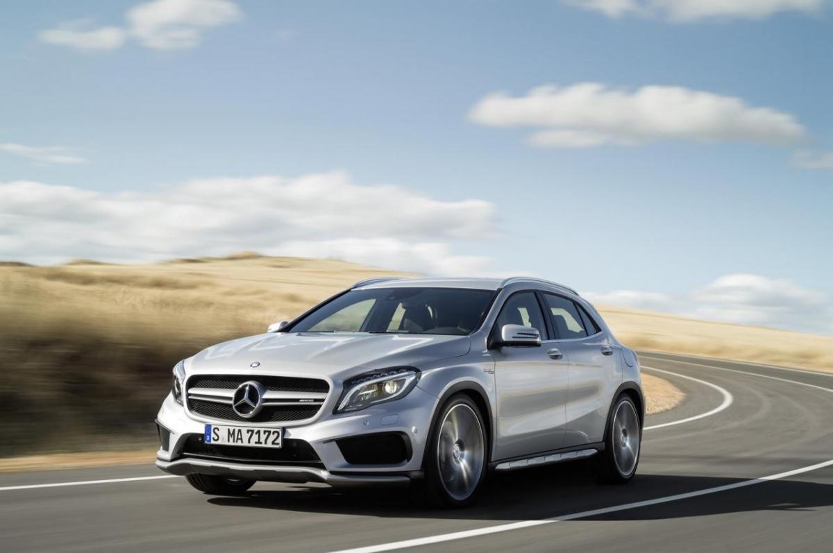 mercedes-amg-gla-45-2015