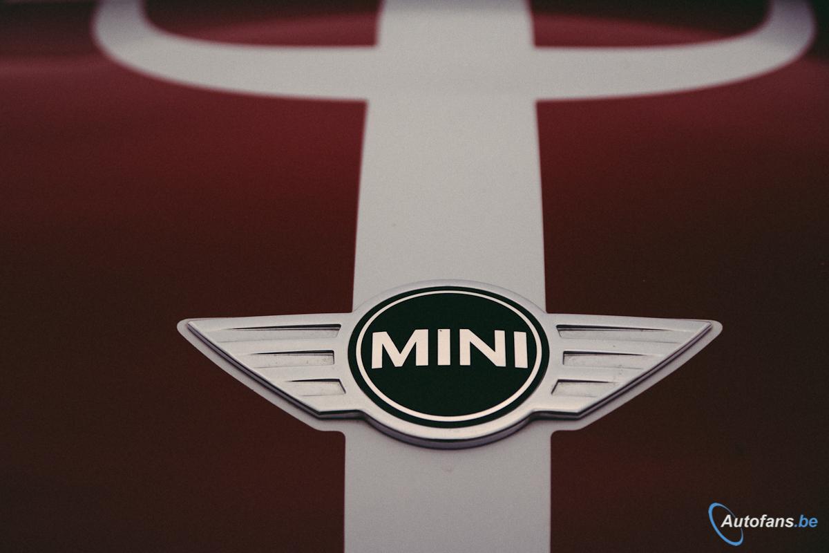 mini john cooper works paceman logo