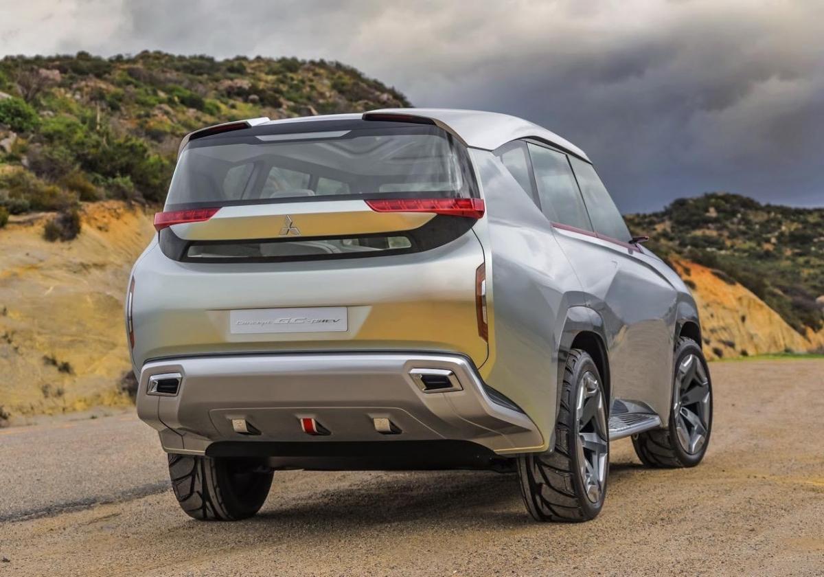 mitsubishi-concept-gc-phev-2015_01