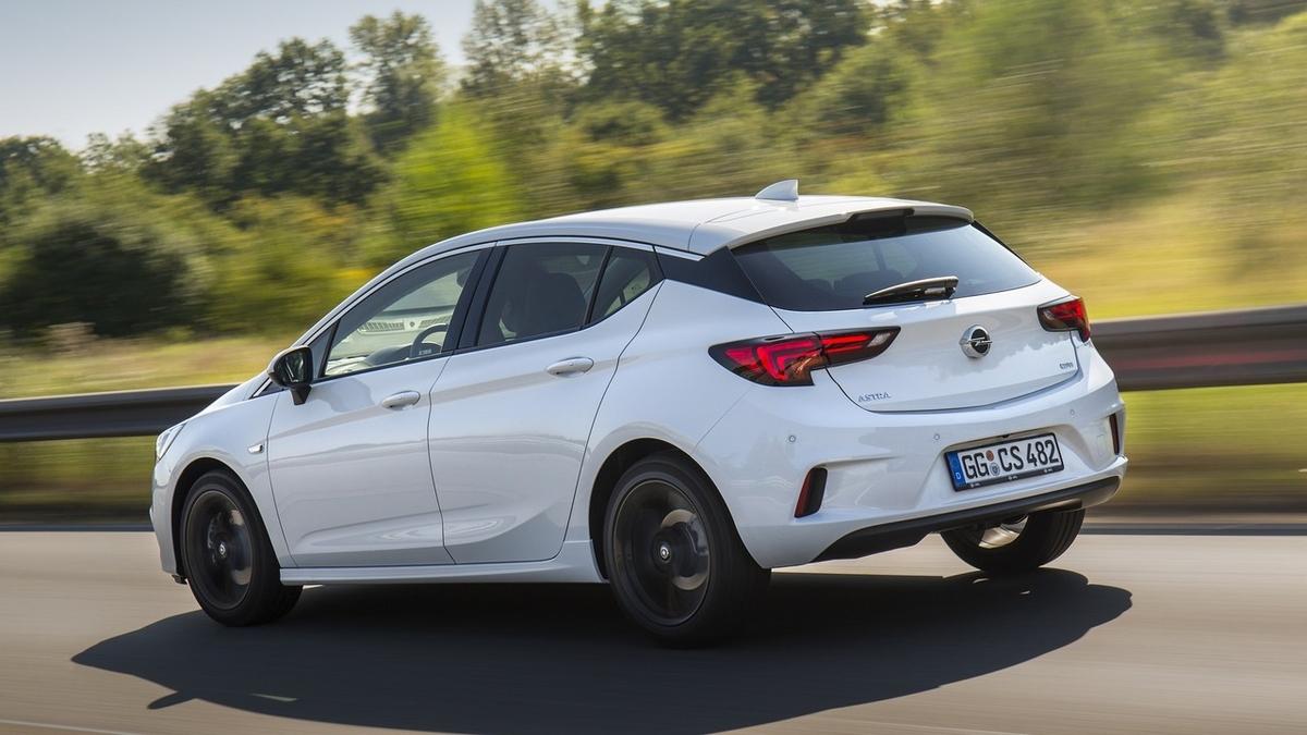  opel-astra-opc-line