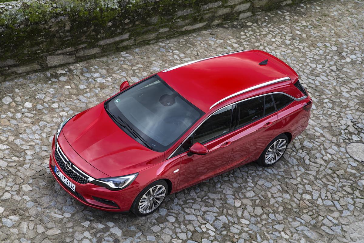 opel-astra-sports-tourer-rijtest-2016