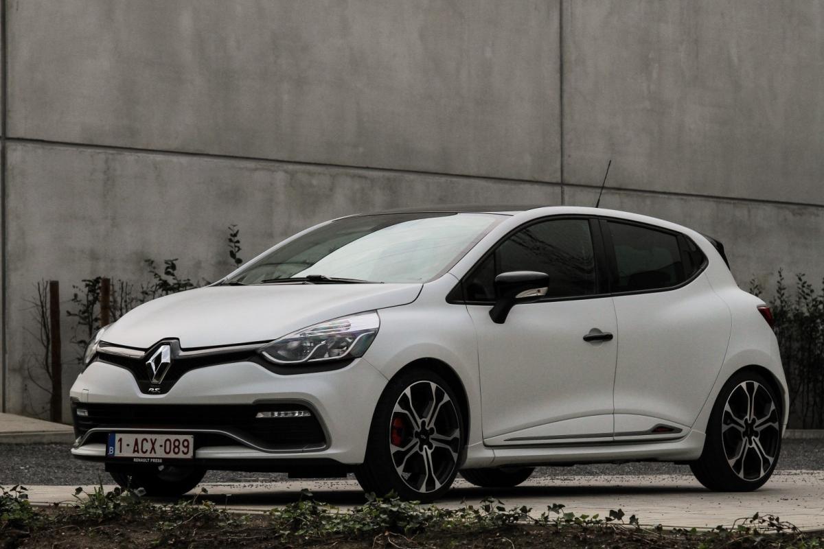 Renault Clio RS 220 Trophy