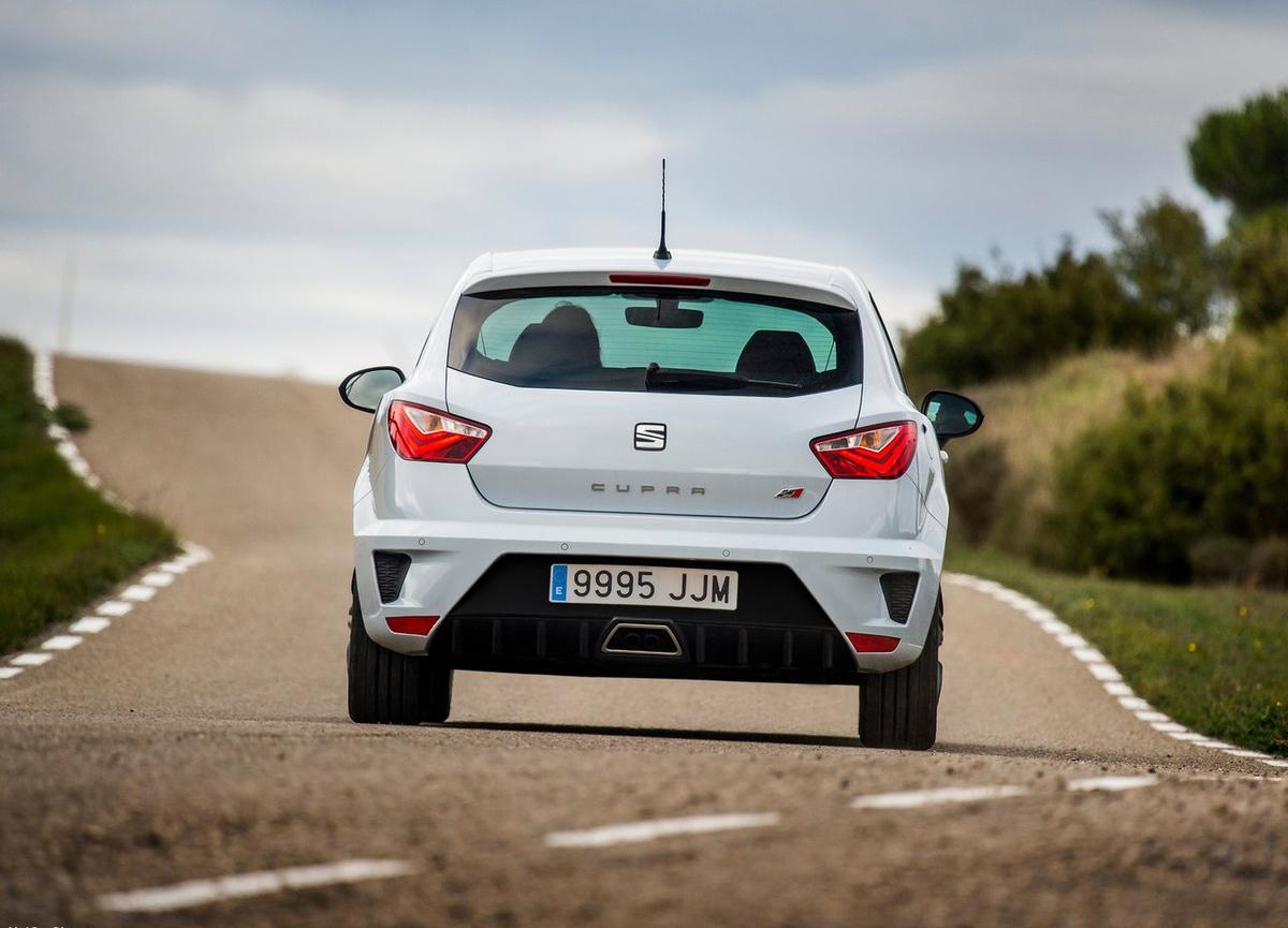 rijtest-seat-ibiza_cupra-2016