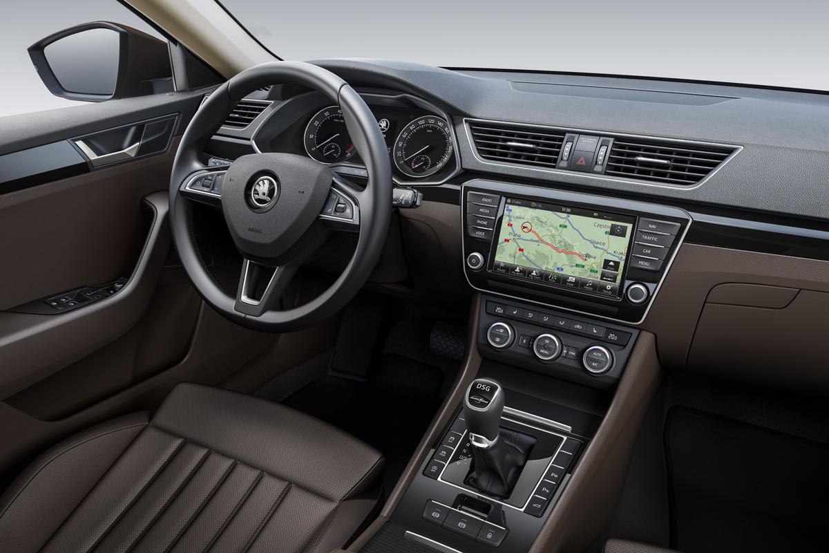 Skoda Superb 2015 interior