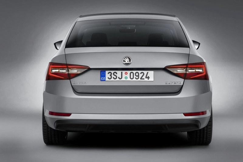 skoda-superb-2015