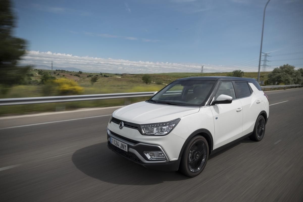 ssangyong-xlv-2016-rijtest