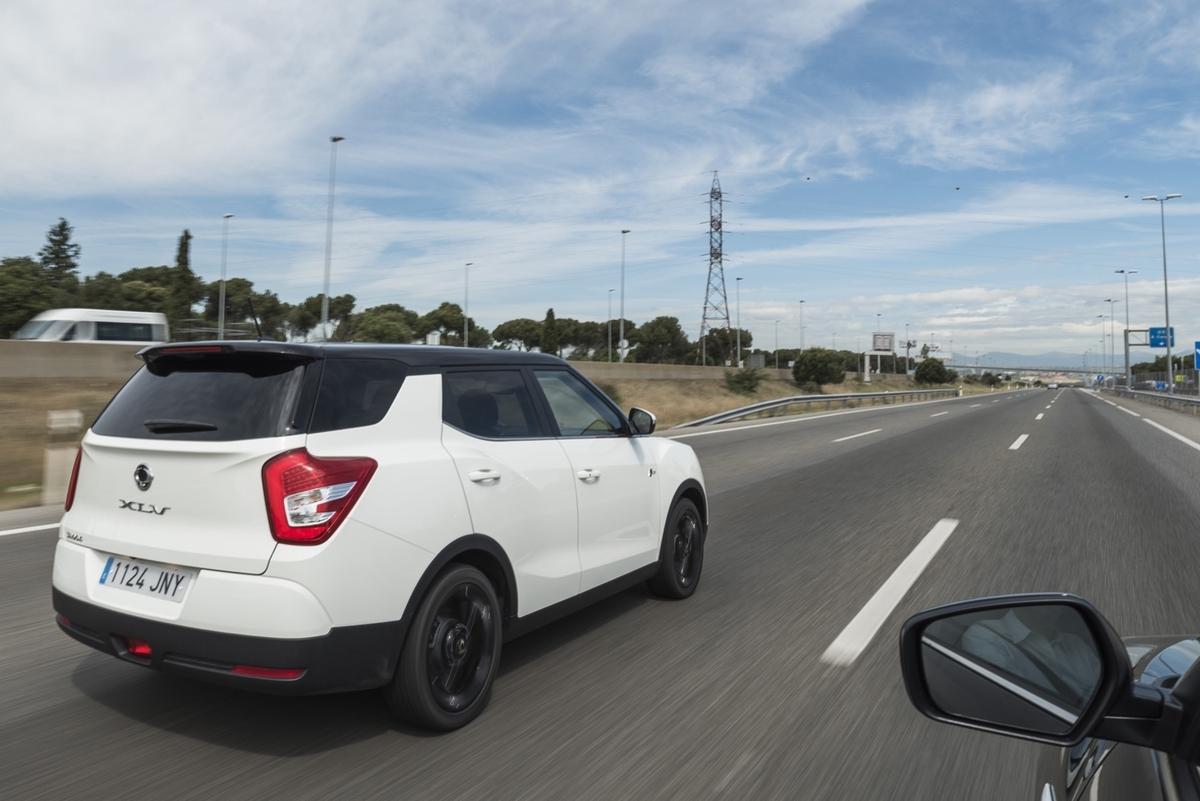 ssangyong-xlv-2016-rijtest