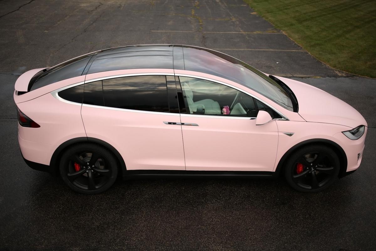 tesla-model-x-pink-panther tesla-model-x-pink-panther