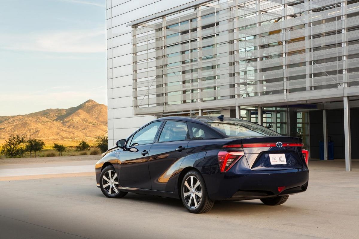 toyota-mirai