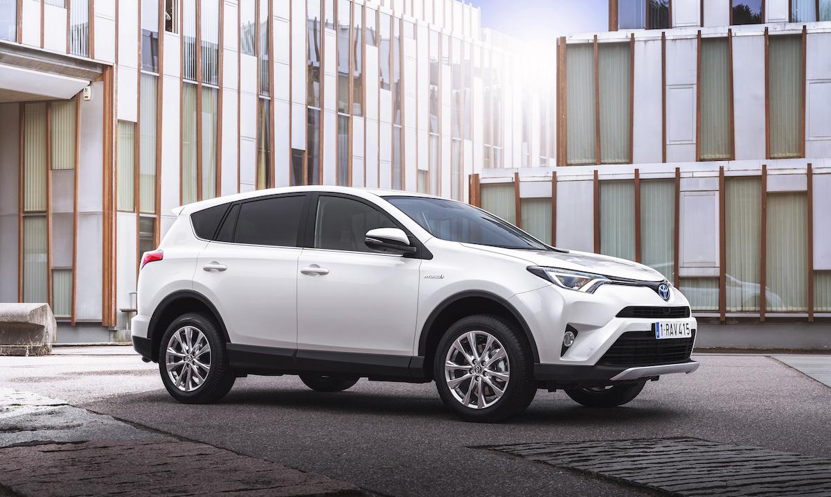  toyota-rav4-hybrid-rijtest